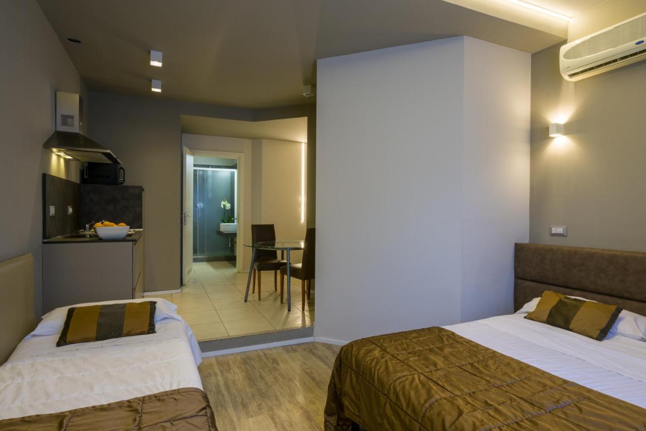 Appartamenti Astoria โบโลญญา ภายนอก รูปภาพ