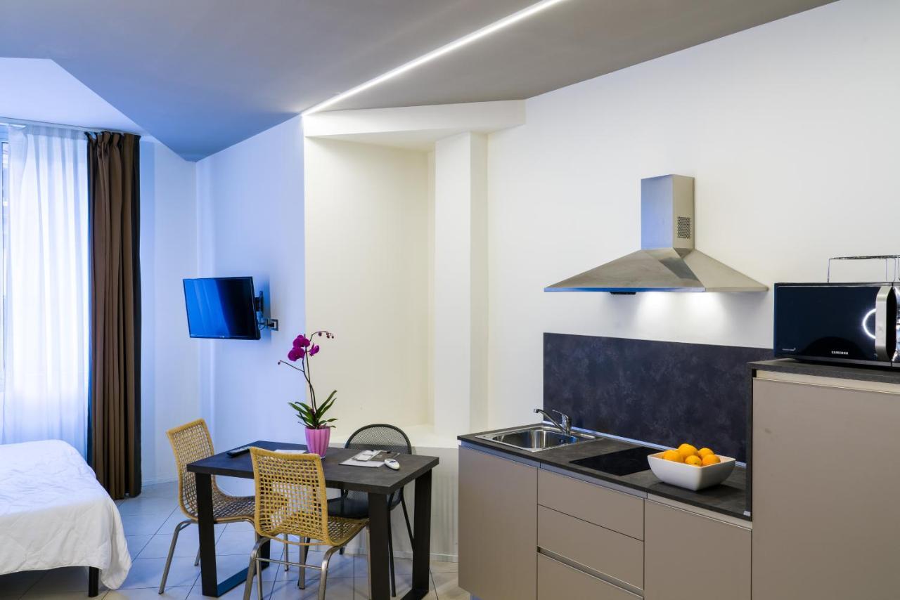 Appartamenti Astoria โบโลญญา ภายนอก รูปภาพ